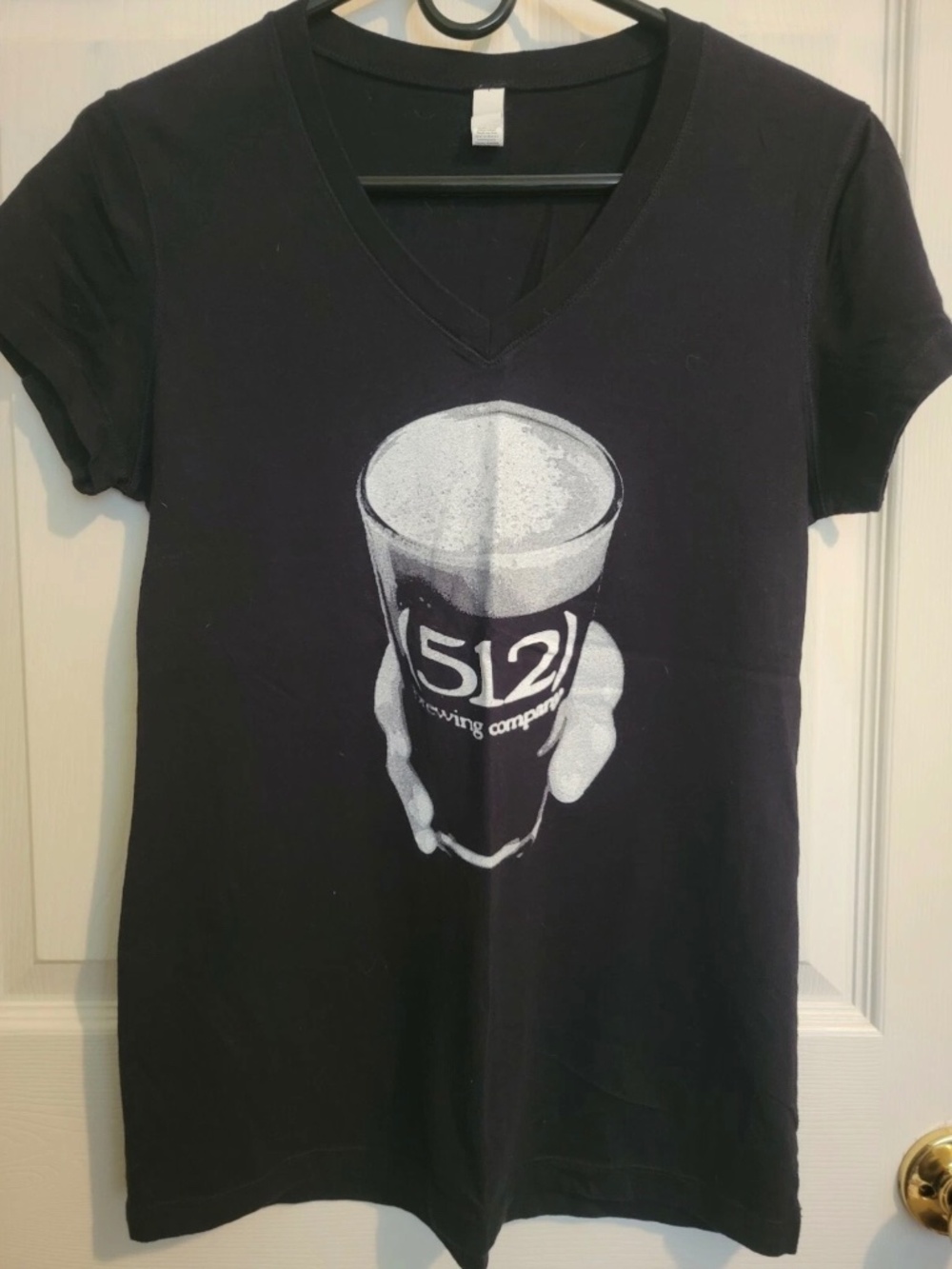 Ladies 512 Brewing V Neck Tee. Austin TX Craft Beer. Size L (ladies cut)